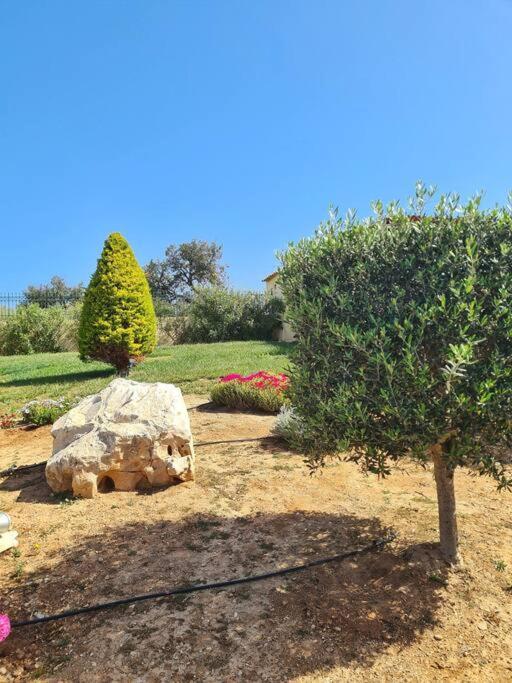Guesthouse Petrothalassa Porto Heli Exterior photo